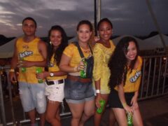 Oktober 10 Anos
